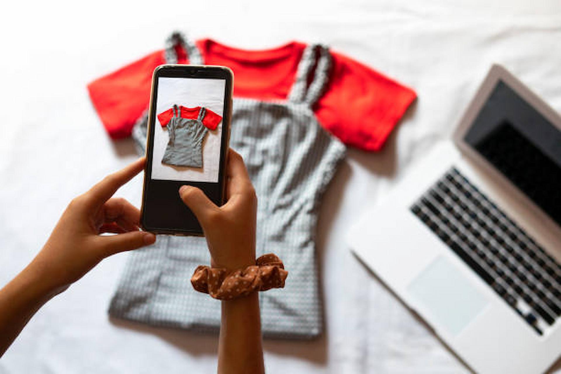 Your Guide To Effectively Selling Your Clothing Brand Goods Online